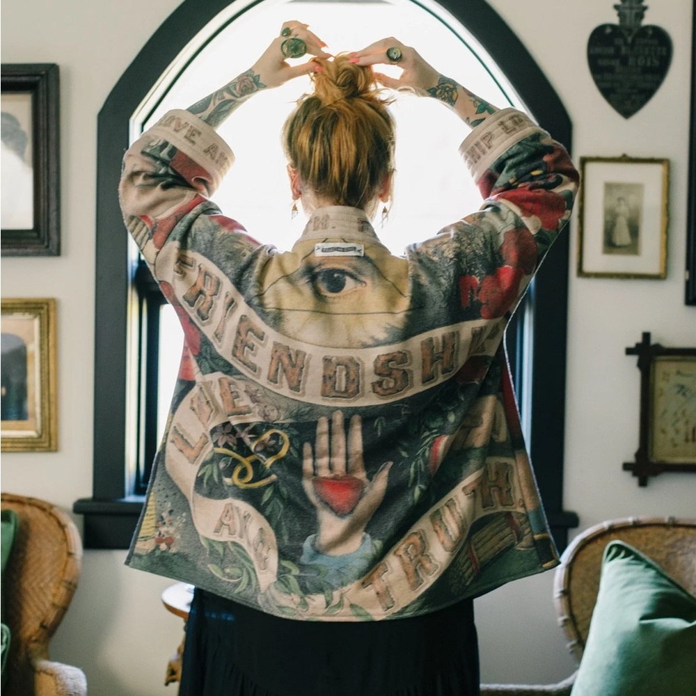 ⭐️Market of Stars Friendship Love & Truth Cropped Cottage Fleece Cardigan Jacket - Picture 3 of 16